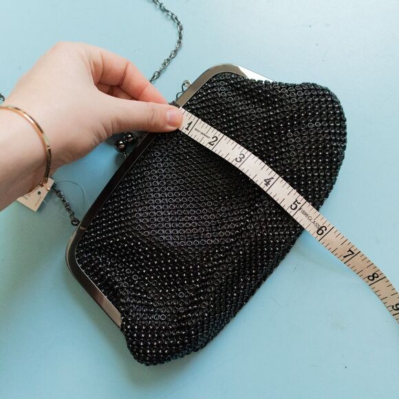 NWT Jessica MccLintock Black Oversize Metal Chain Silver Clamshell Mini Clutch - Picture 8 of 8